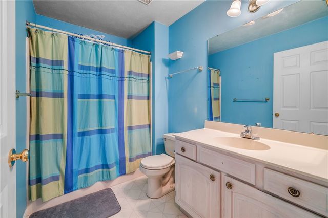 3349 Long Branch Dr, Neshannock Twp, PA 16105