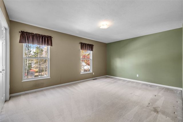 3349 Long Branch Dr, Neshannock Twp, PA 16105