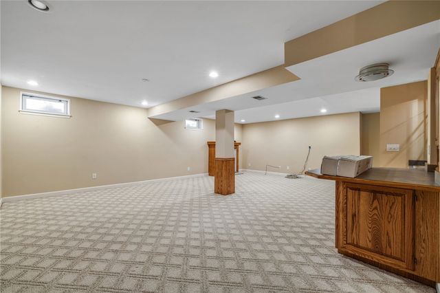 3349 Long Branch Dr, Neshannock Twp, PA 16105