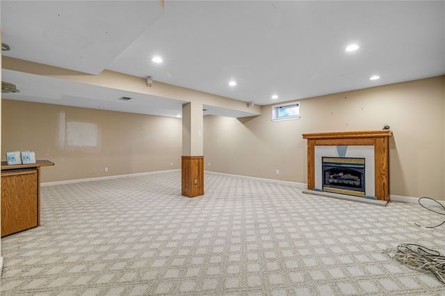 3349 Long Branch Dr, Neshannock Twp, PA 16105