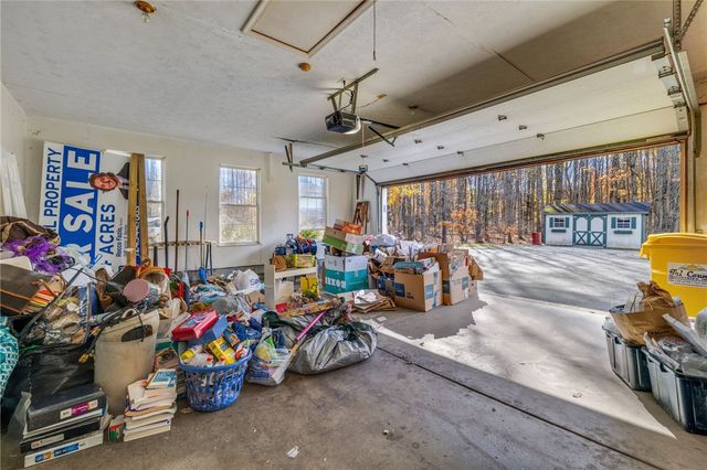 3349 Long Branch Dr, Neshannock Twp, PA 16105