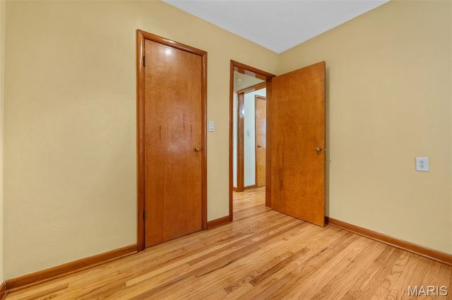 1000 E McKinley Street, Belleville, IL 62220