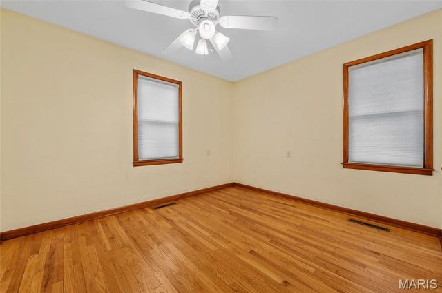 1000 E McKinley Street, Belleville, IL 62220