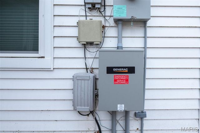 1000 E McKinley Street, Belleville, IL 62220