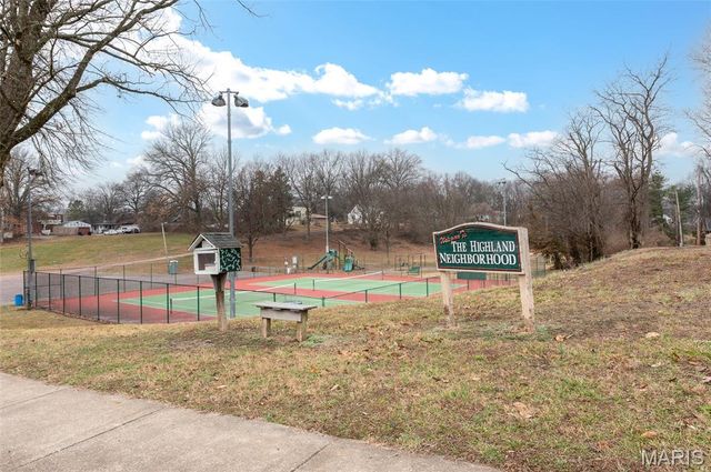 1000 E McKinley Street, Belleville, IL 62220