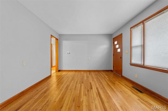 1000 E McKinley Street, Belleville, IL 62220