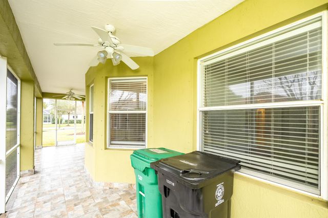 9692 SW Lindale Trace Boulevard, Port St Lucie, FL 34987