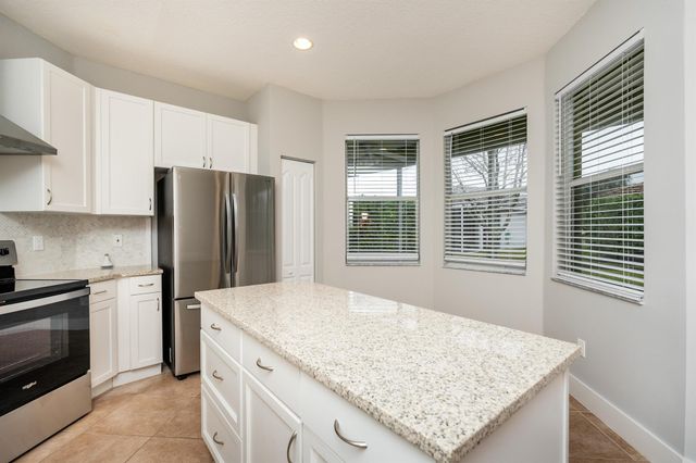 9692 SW Lindale Trace Boulevard, Port St Lucie, FL 34987