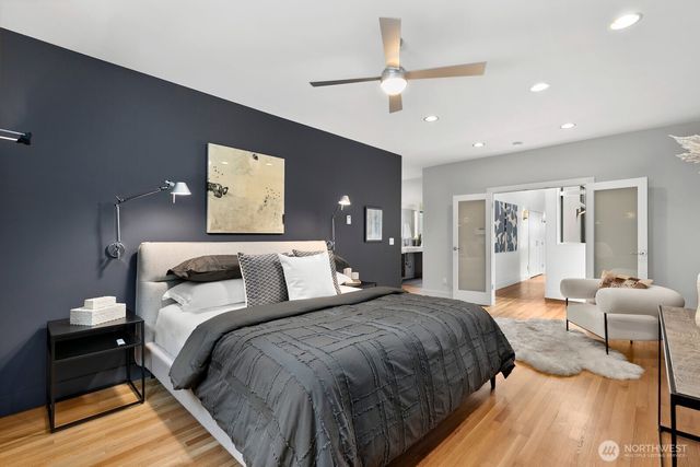 1549 Magnolia Way W, Seattle, WA 98199