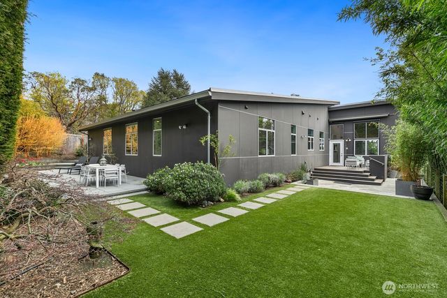 1549 Magnolia Way W, Seattle, WA 98199