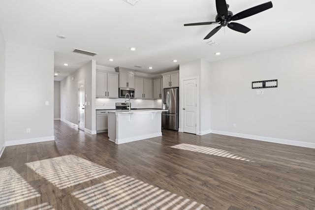 2221 Belle Creek Way, Nashville, TN 37221
