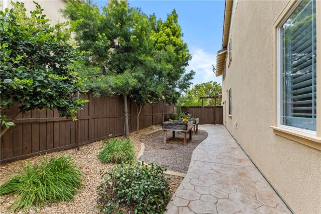 42262 Harwick, Temecula, CA 92592