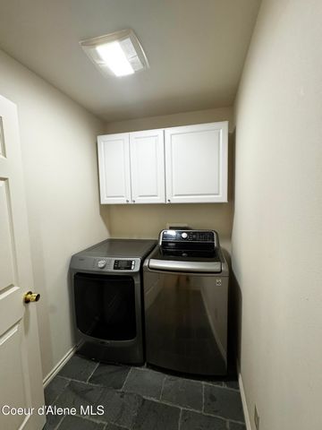 200 Brittany Loop, Kootenai, ID 83840