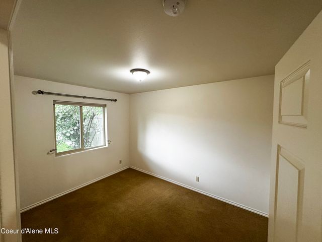200 Brittany Loop, Kootenai, ID 83840