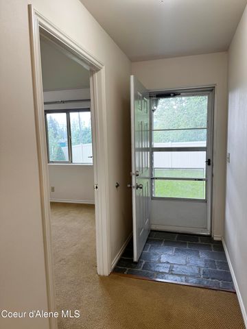 200 Brittany Loop, Kootenai, ID 83840