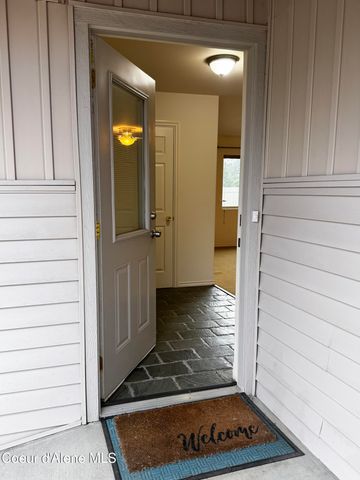 200 Brittany Loop, Kootenai, ID 83840