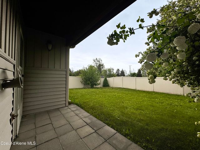 200 Brittany Loop, Kootenai, ID 83840