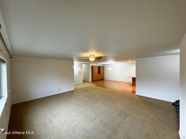 200 Brittany Loop, Kootenai, ID 83840