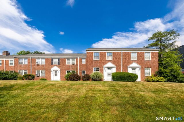 1002 Trout Brook Drive 1002, West Hartford, CT 06119