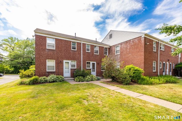 1002 Trout Brook Drive 1002, West Hartford, CT 06119