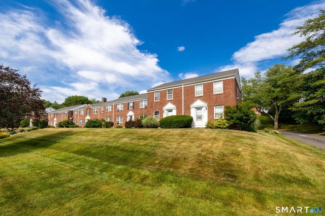 1002 Trout Brook Drive 1002, West Hartford, CT 06119