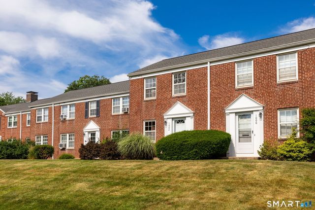 1002 Trout Brook Drive 1002, West Hartford, CT 06119
