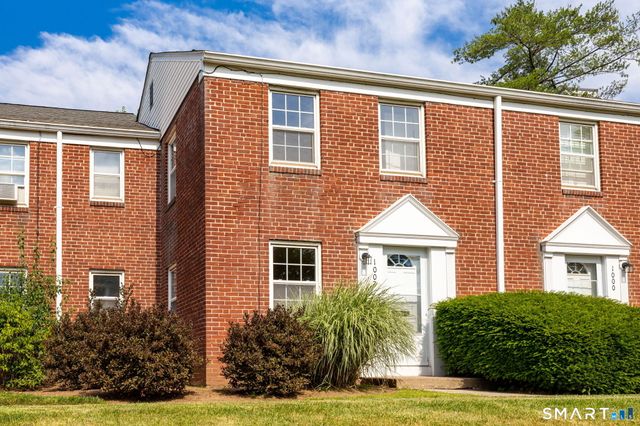 1002 Trout Brook Drive 1002, West Hartford, CT 06119