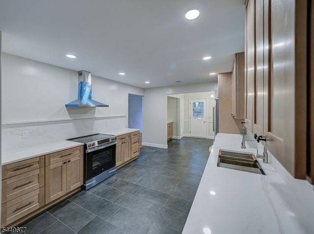 56 Wester Rd, Harmony Twp., NJ 08865