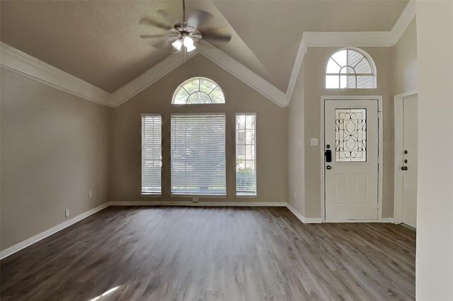 8306 Lake Crystal Drive, Houston, TX 77095