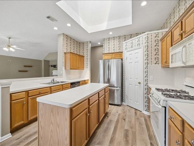 20922 Deauville, Spring, TX 77388