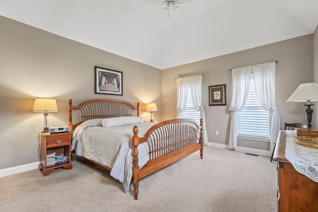 2 Amberwood Ct 2, Bourne, MA 02532