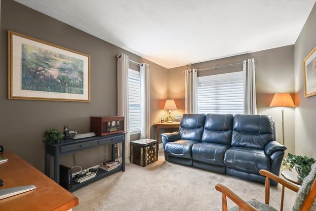 2 Amberwood Ct 2, Bourne, MA 02532