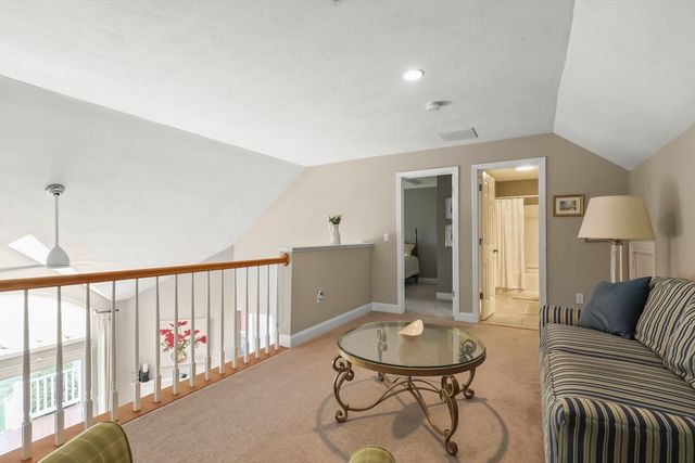 2 Amberwood Ct 2, Bourne, MA 02532