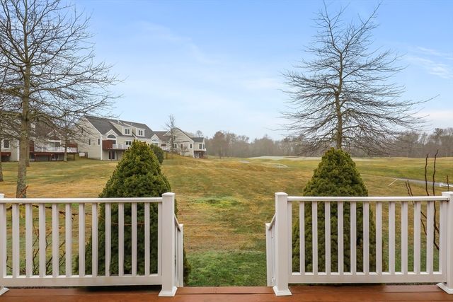 2 Amberwood Ct 2, Bourne, MA 02532