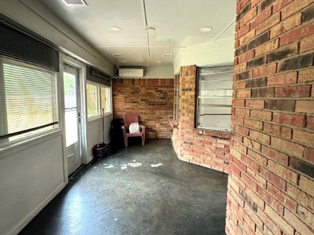 413 N Trail Street, Crowley, TX 76036
