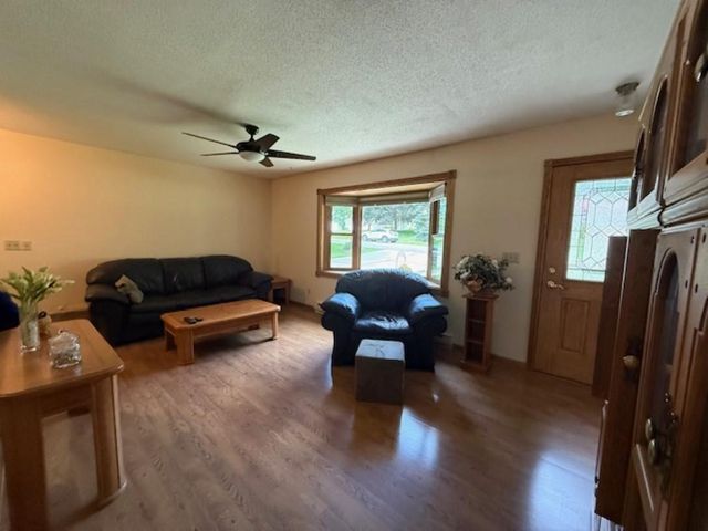 2108 Irvine Place, Alexandria, MN 56308