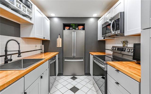 112 Washington Place 10A, Downtown Pgh, PA 15219