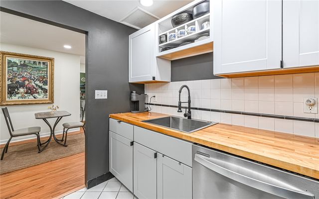 112 Washington Place 10A, Downtown Pgh, PA 15219