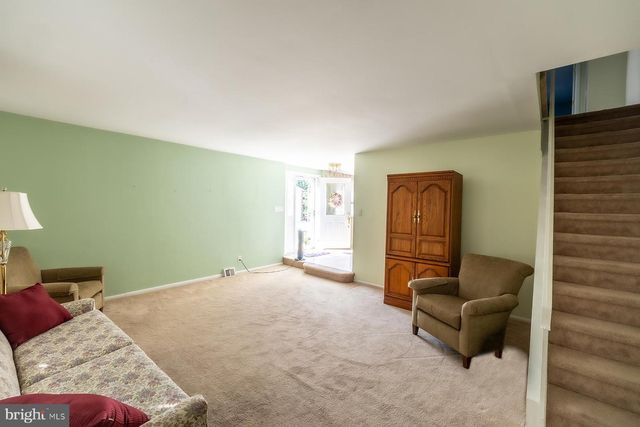 700 SUSQUEHANNA RD, Philadelphia, PA 19111