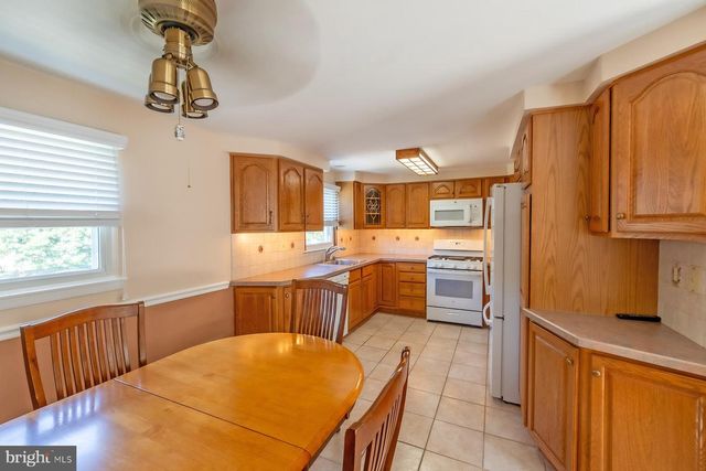 700 SUSQUEHANNA RD, Philadelphia, PA 19111