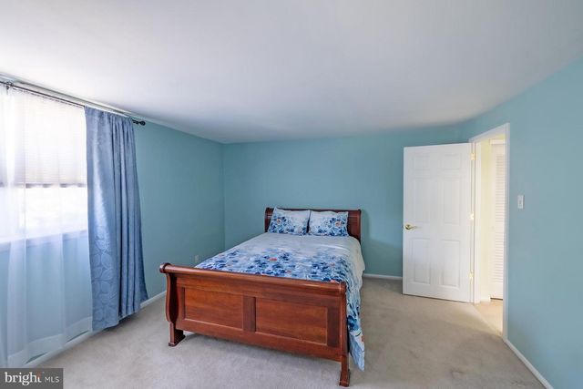700 SUSQUEHANNA RD, Philadelphia, PA 19111