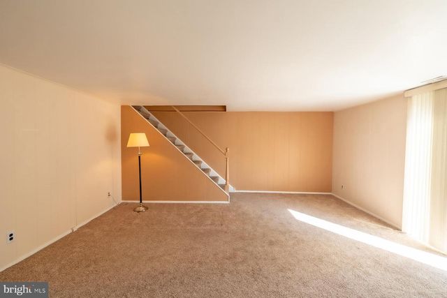700 SUSQUEHANNA RD, Philadelphia, PA 19111