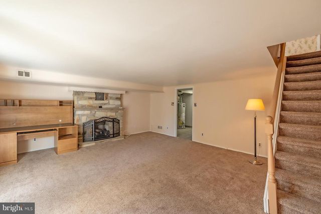 700 SUSQUEHANNA RD, Philadelphia, PA 19111
