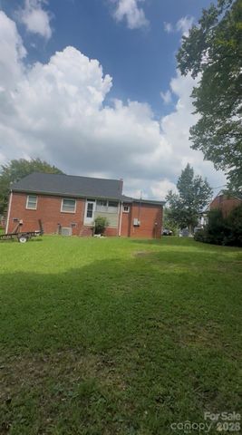 543 Bowman Road, Charlotte, NC 28217