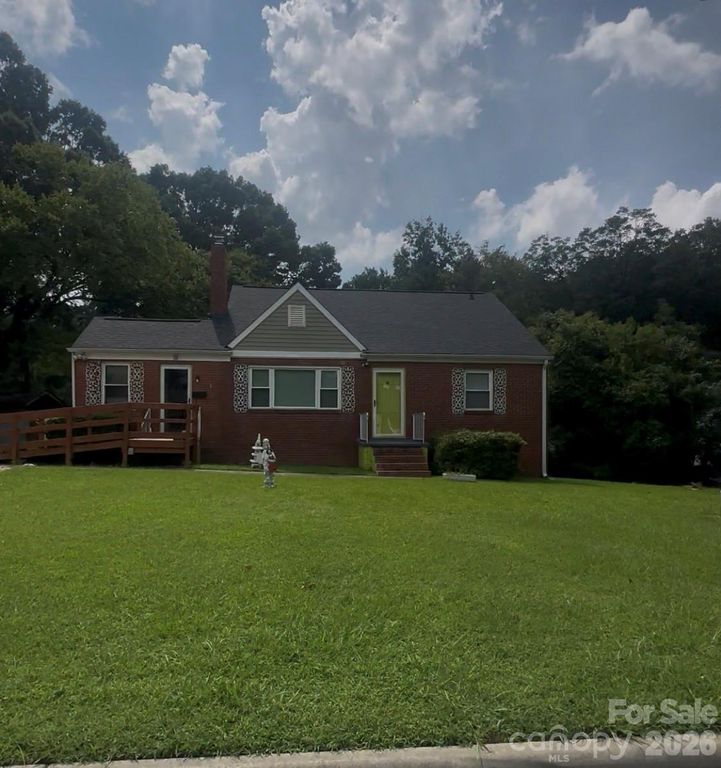 543 Bowman Road, Charlotte, NC 28217