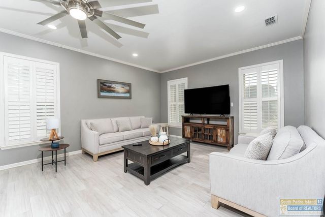 31 Ocelot Trail, Laguna Vista, TX 78578