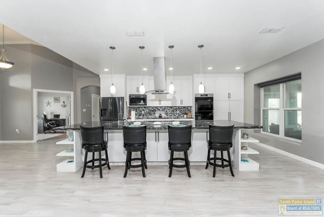 31 Ocelot Trail, Laguna Vista, TX 78578