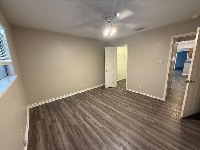 9313 Kempler DR B, Austin, TX 78748