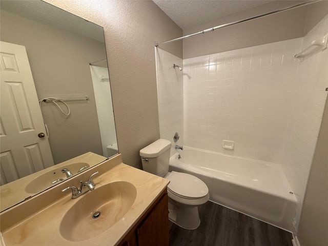 9313 Kempler DR B, Austin, TX 78748