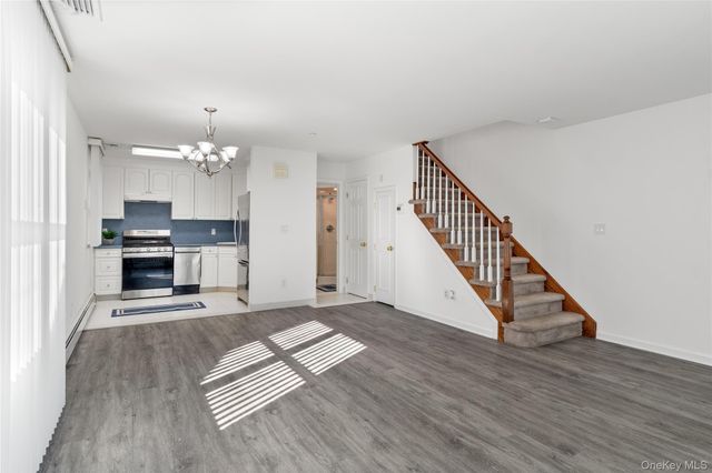 27 Woodside Avenue, Harrison, NY 10604